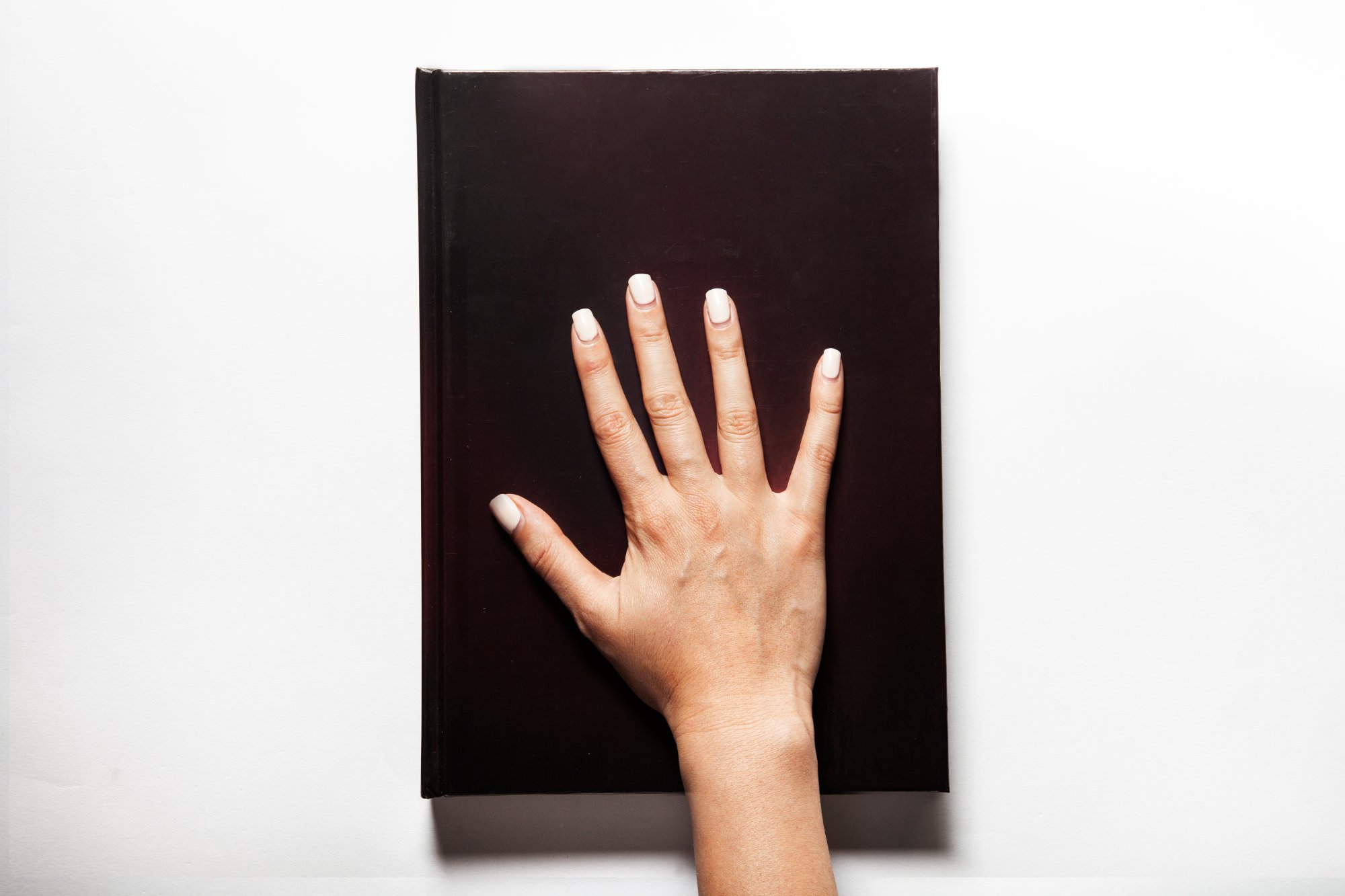 ADCN — hand on thermochromic cover